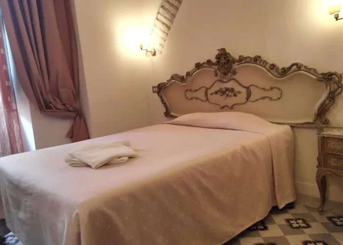 Konukevi Marta 4*